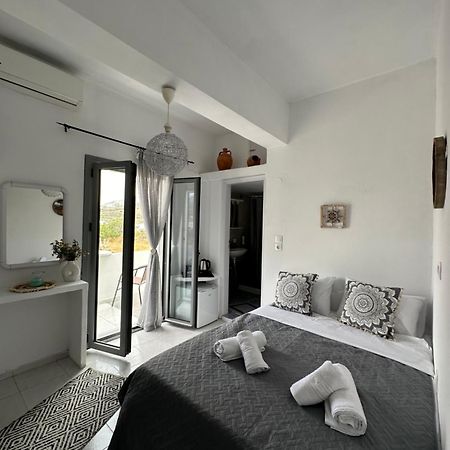 Nicole Rooms Santorini Vothon Exterior photo